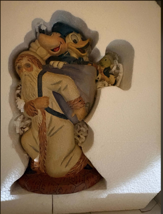 Vaillancourt Folk Art Father Christmas & Mickey & Friends UBER RARE 1999  39/150