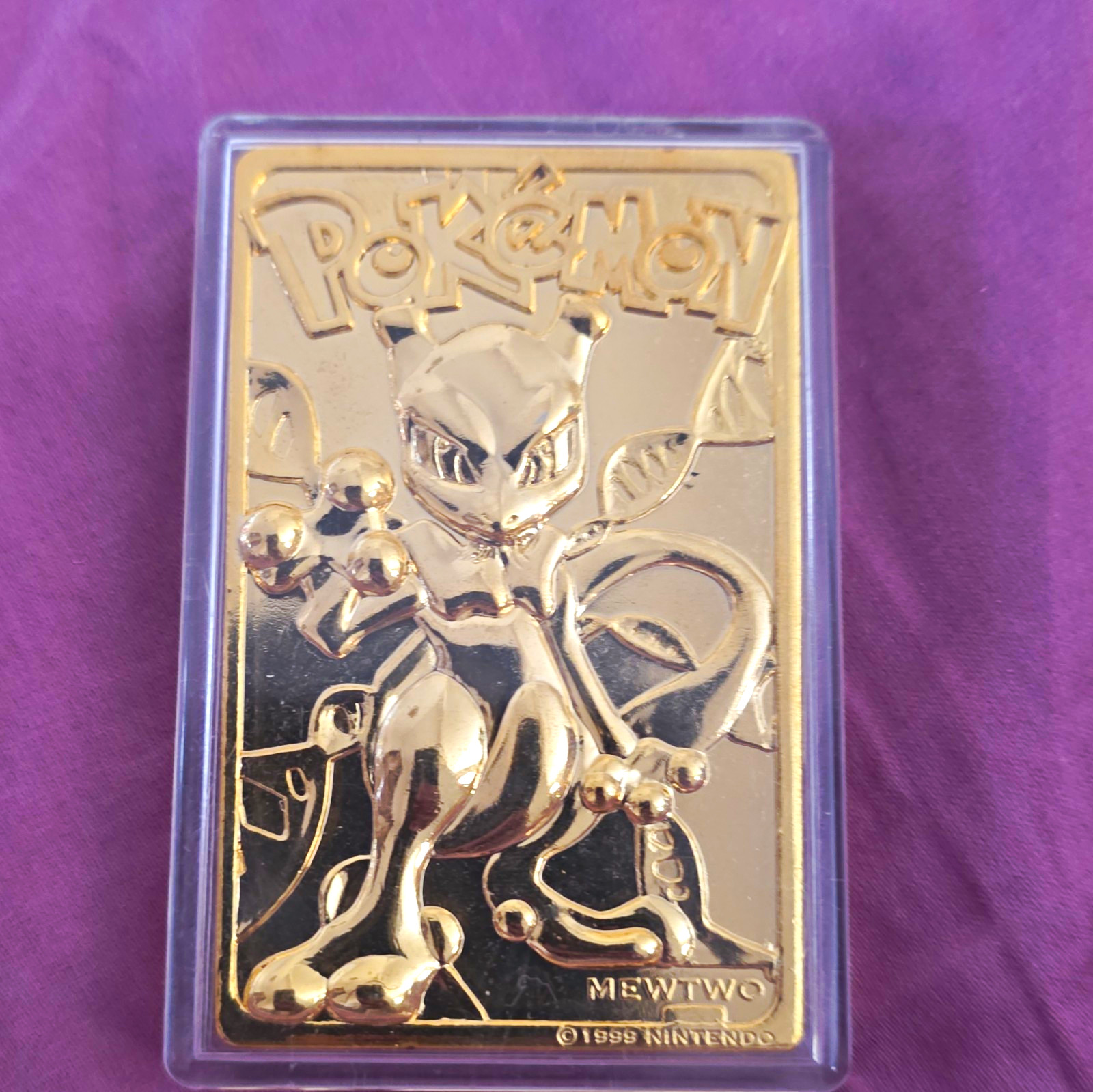Nintendo Pokémon Mewtwo Gold Tone Metal Collectible Bar 1999 Animation Theme