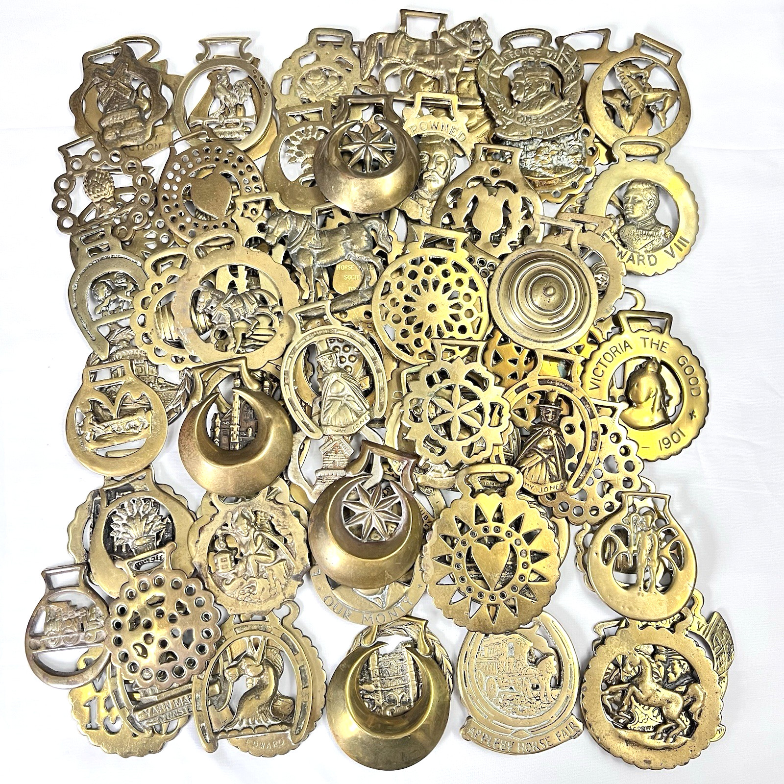 Brass Horse Medallion Lot of 75 Vintage Royal Souvenir Queen Rooster Wheat Sun