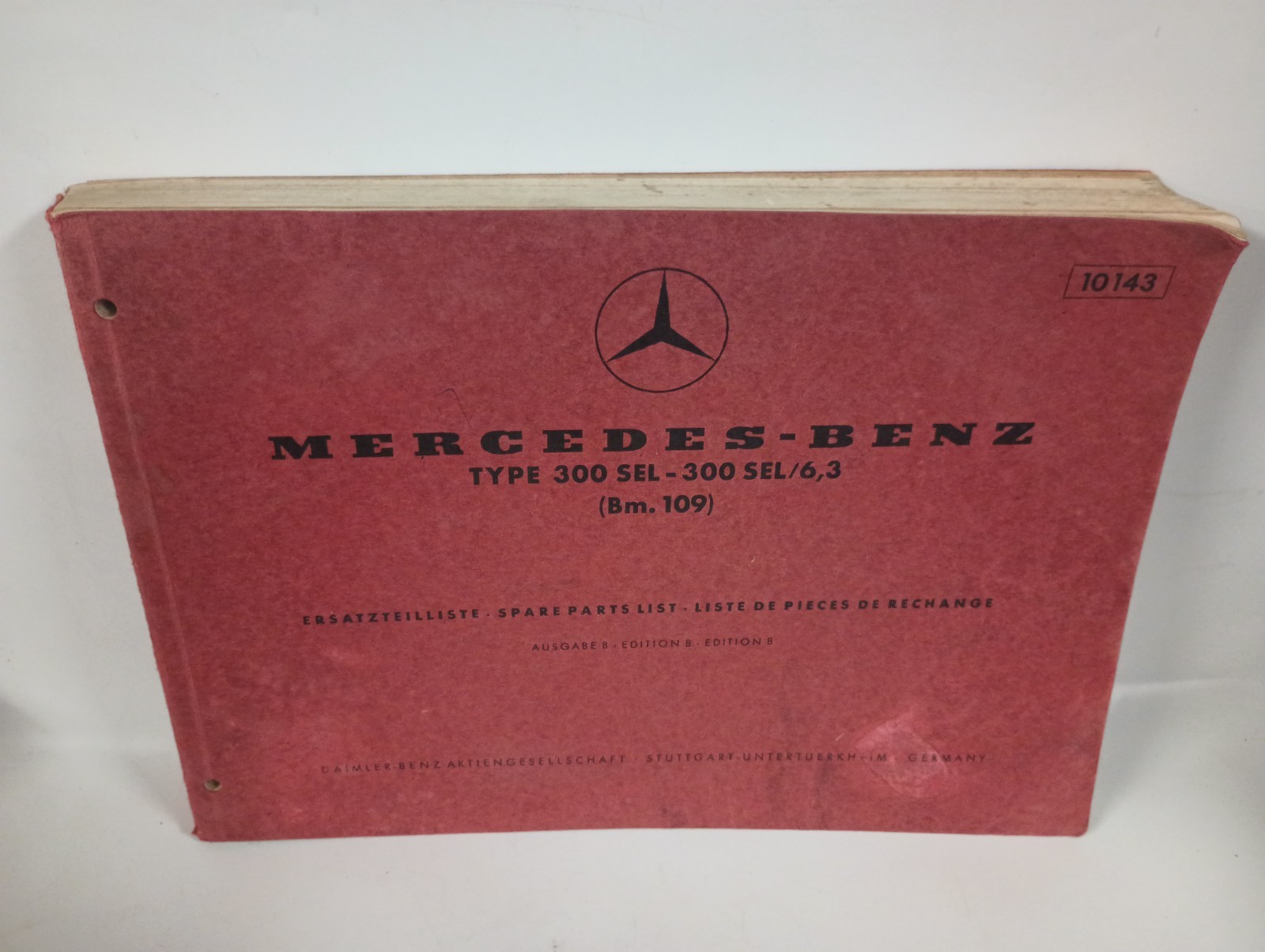 Mercedes Benz 300 SEL Sedan Parts Catalog Vintage Manual 1960s 1970s Book