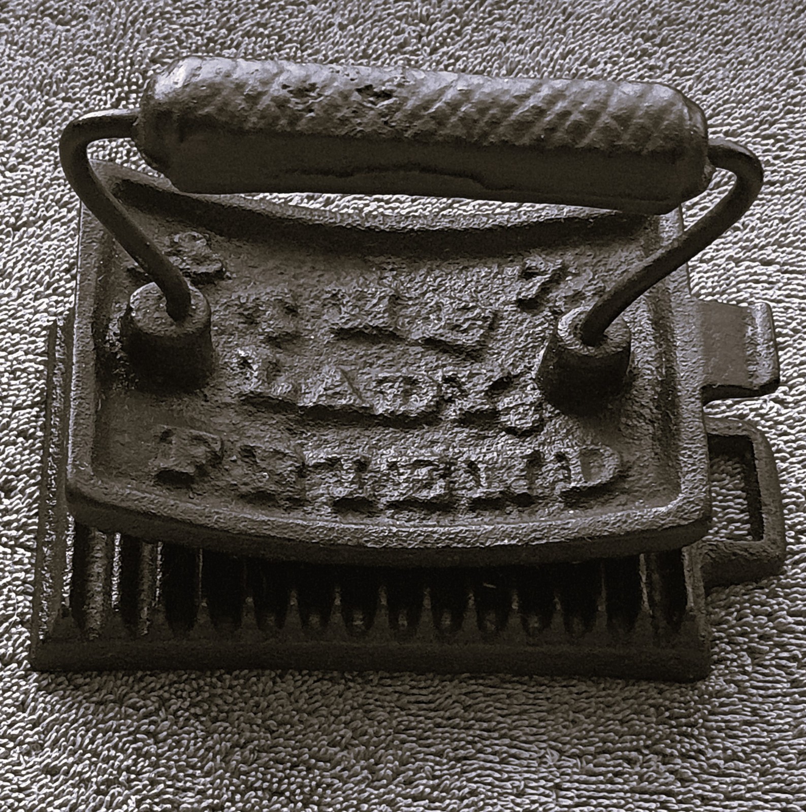 RARE ANTIQUE CAST IRON \