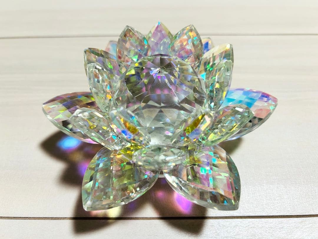 Glass Lotus Flower Glass Ornament Interior Decor Multi-cut Rainbow Gloss used