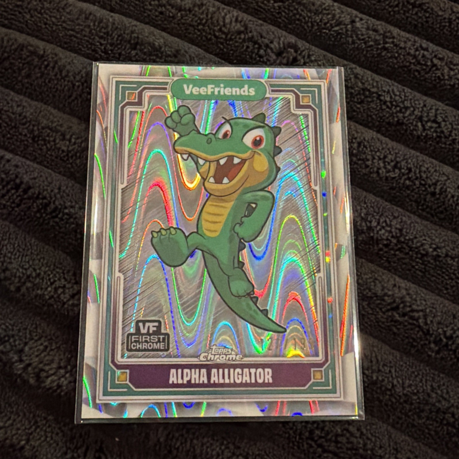 2025 Topps Chrome VeeFriends Alpha Alligator 1st Chrome Raywave 127/199 #26