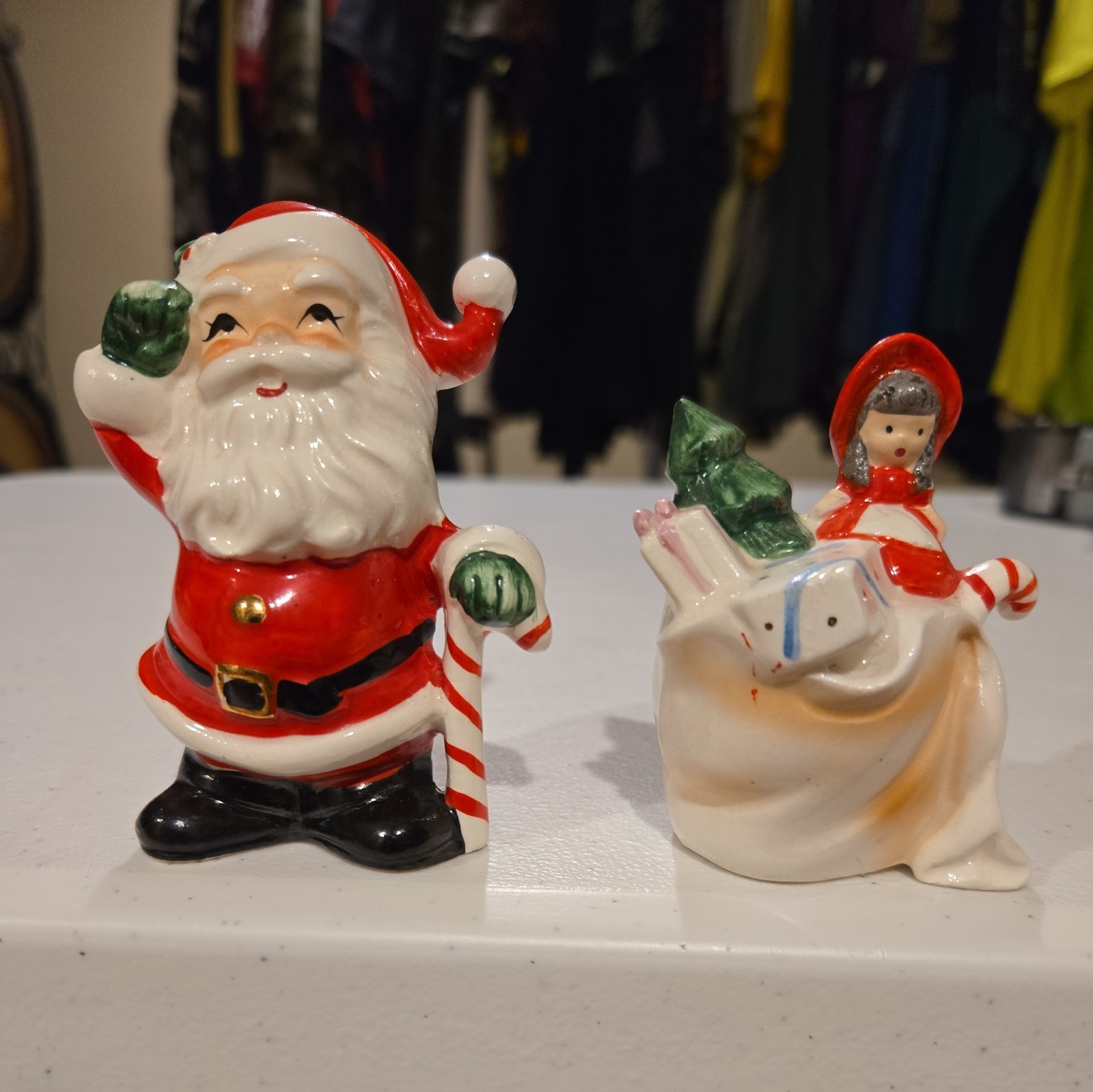 Vtg NORCREST Christmas Santa & Bag of Toys Salt/Pepper Shakers Rare X272