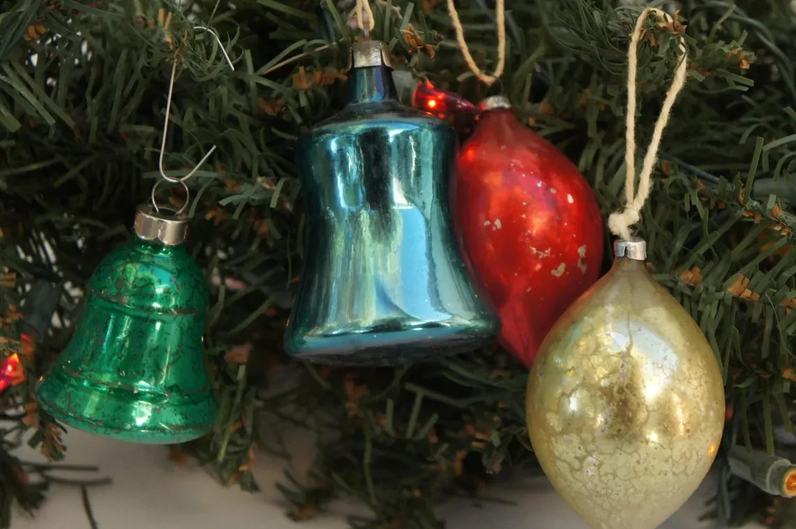 Vintage Antique Lot Of Mercury Glass Christmas Ornaments Cottagecore Grannycore 