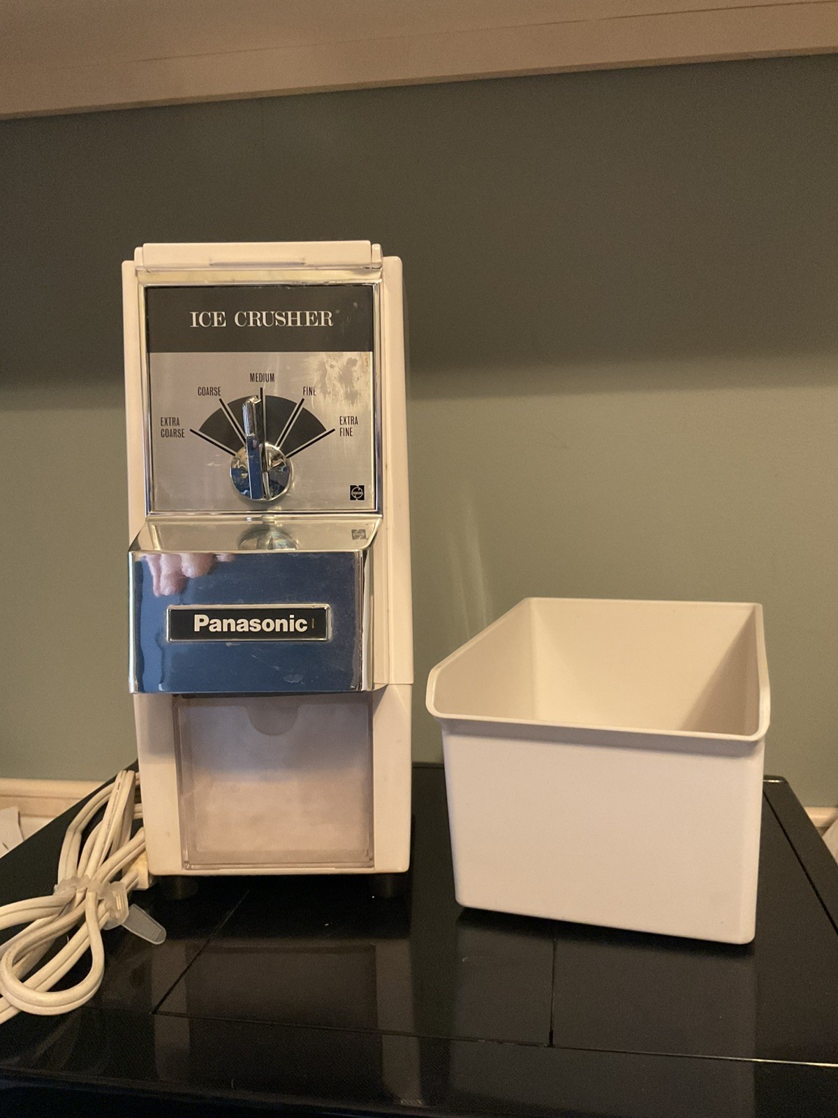 VINTAGE Panasonic Ice Crusher~MK-285~Works Great~Complete w/ drip cup & catcher