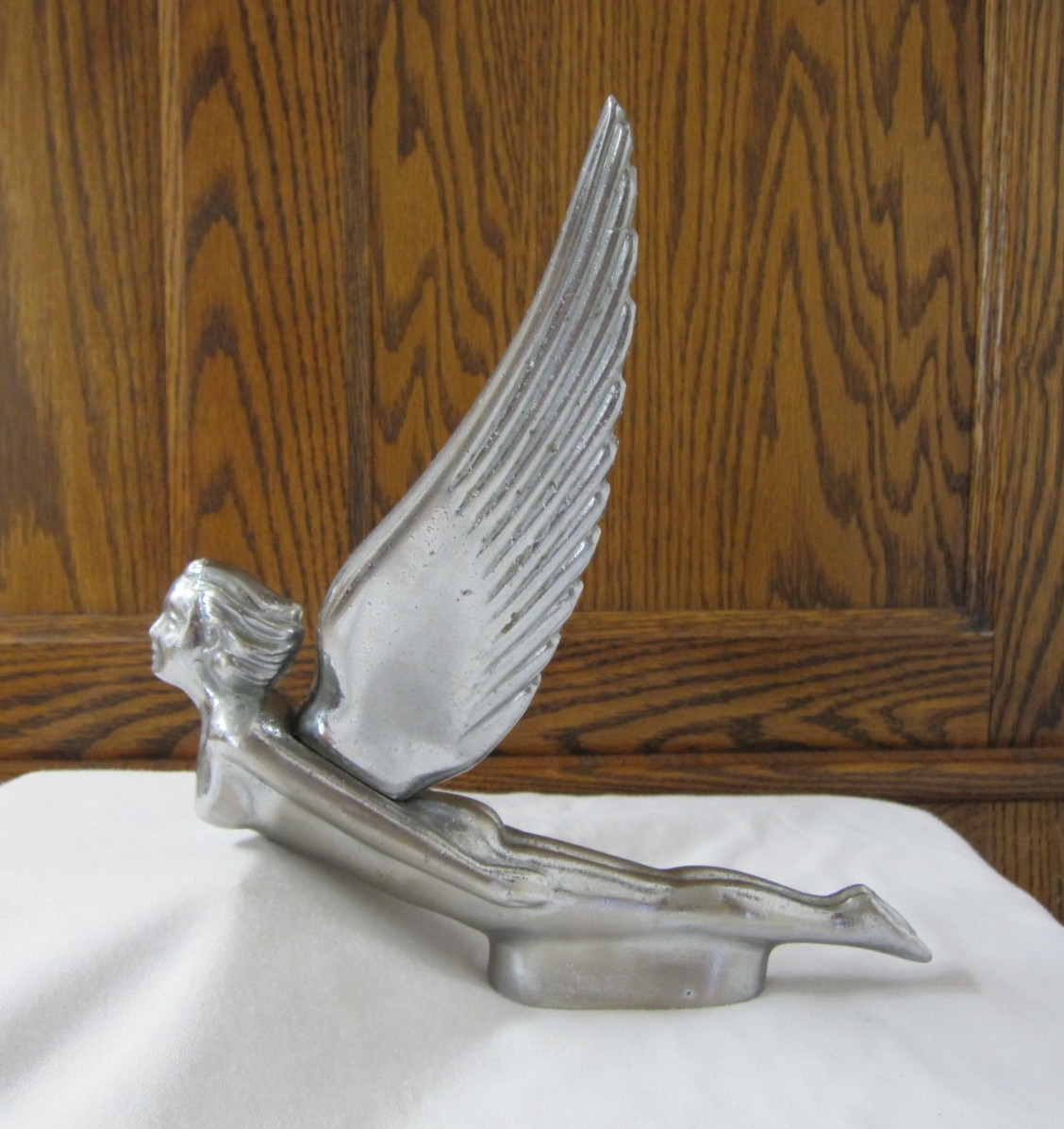 VTG WINGED FLYING LADY GODDESS AUTOMOBILE HOOD ORNAMENT CHROME 9”