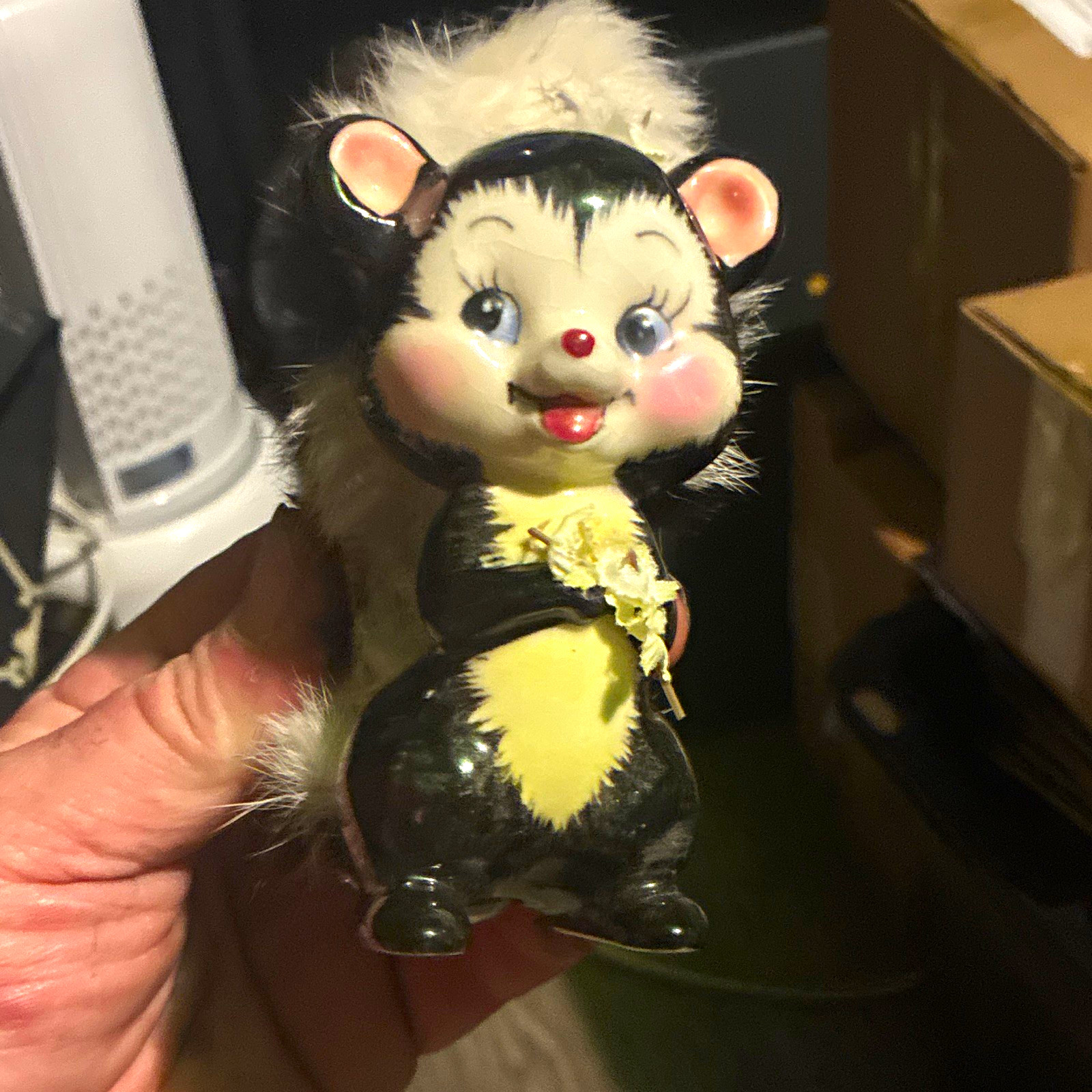 vintage 1950 ceramic skunk figurine w/ faux fur tail hand painted glossy