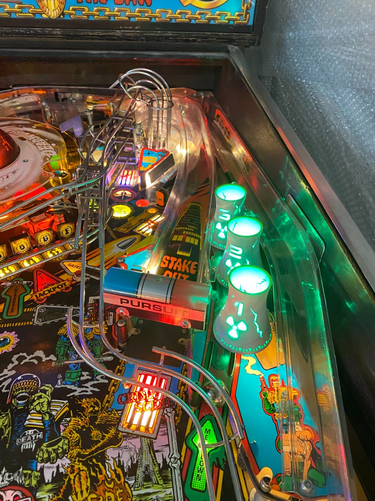 Judge Dredd Pinball Cooling Towers mod *NO IMPORT TAX FOR US BUYERS*