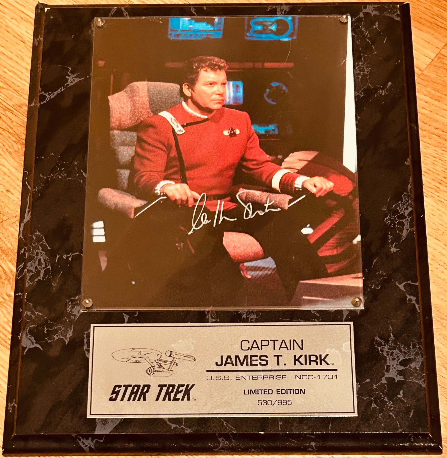 William Shatner signed autograph Star Trek 8x10 photo in plaque #530/995 COA
