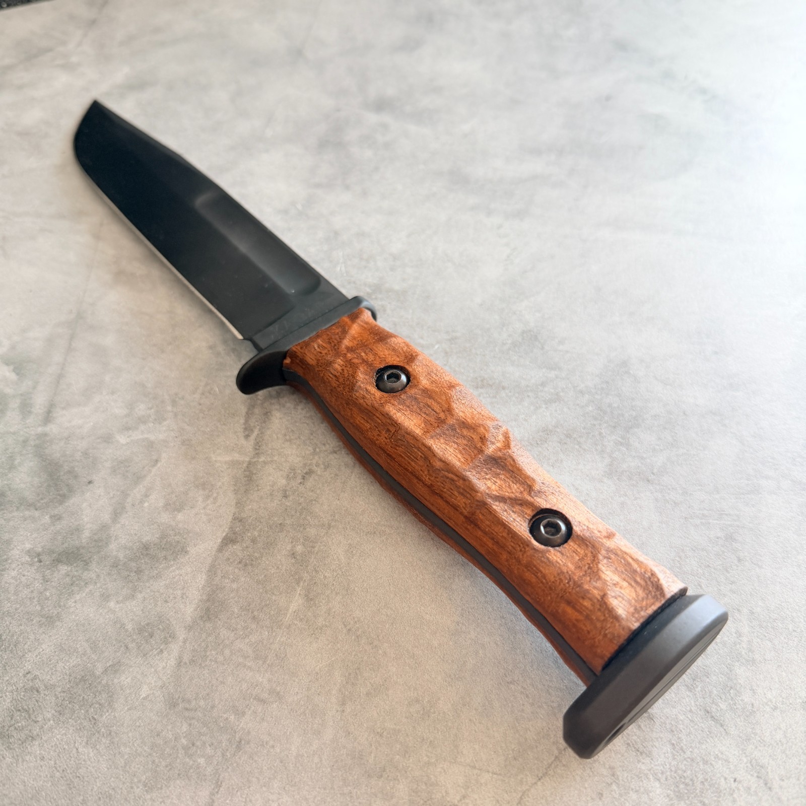 Royalcurl handles scales for Ka-Bar Slabby