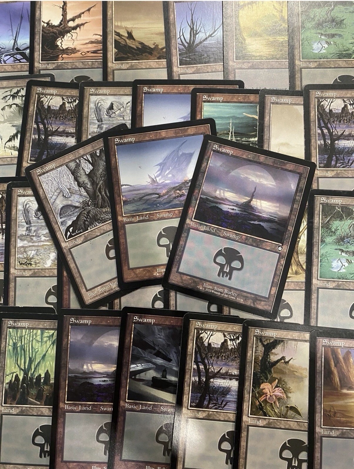 MTG - 25 x Vintage Swamps - Magic The Gathering
