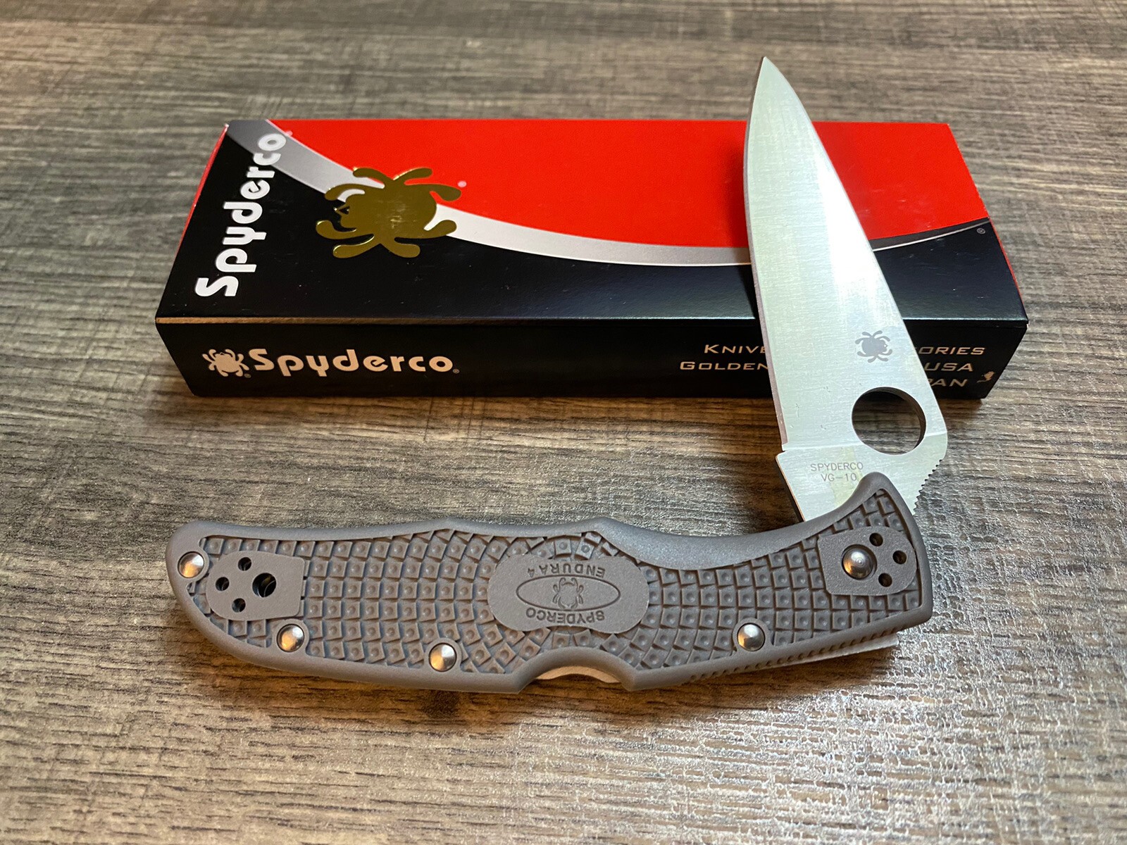 Spyderco Endura 4 Flat Ground Folding Knife, Gray FRN Handles C10FPGY