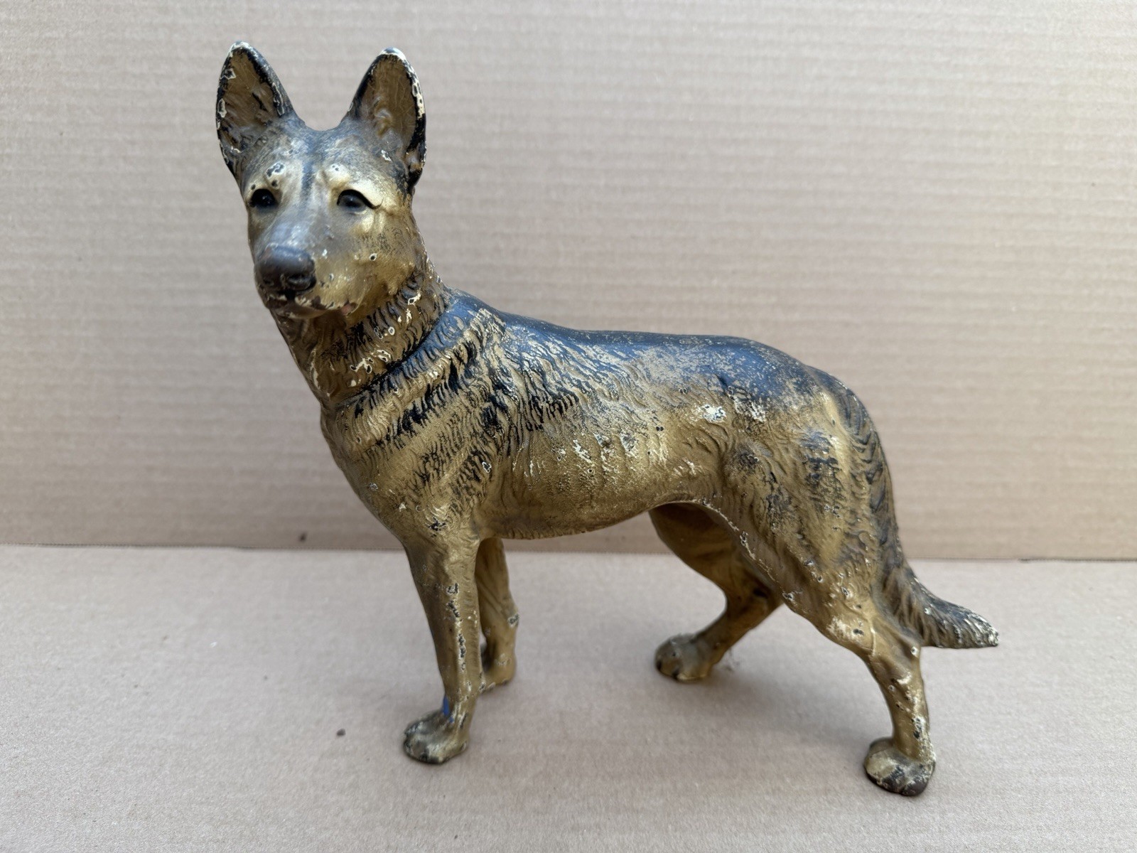 Antique HUBLEY GERMAN SHEPHERD Cold Painted Cast Iron Doorstop 9” Tall
