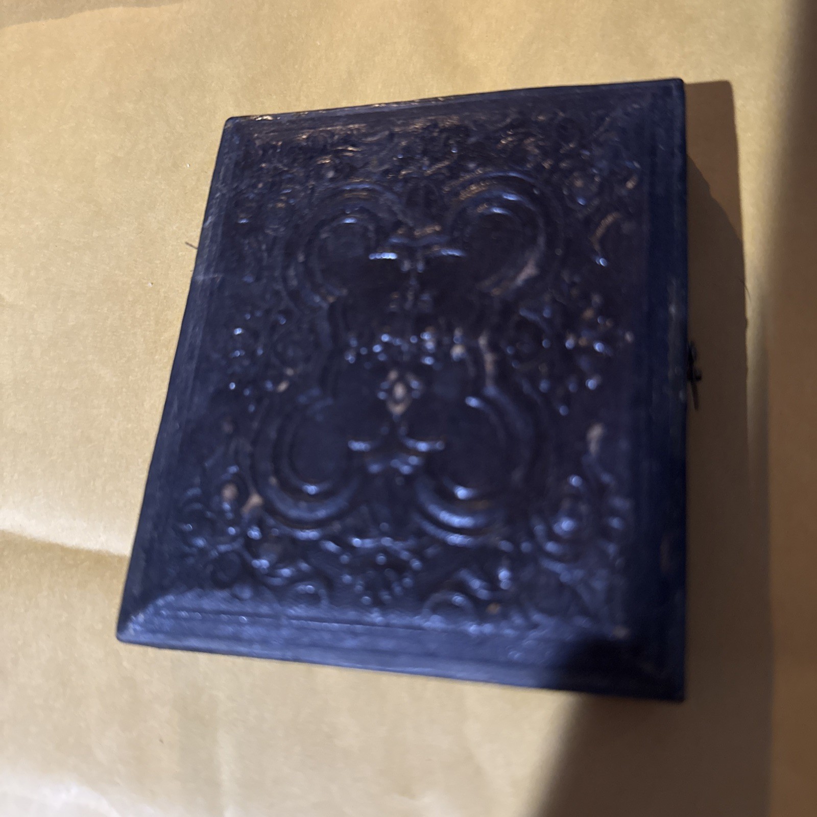 Daguerreotype Ambrotype Antique Photo Gold Tone Fancy Man & Woman