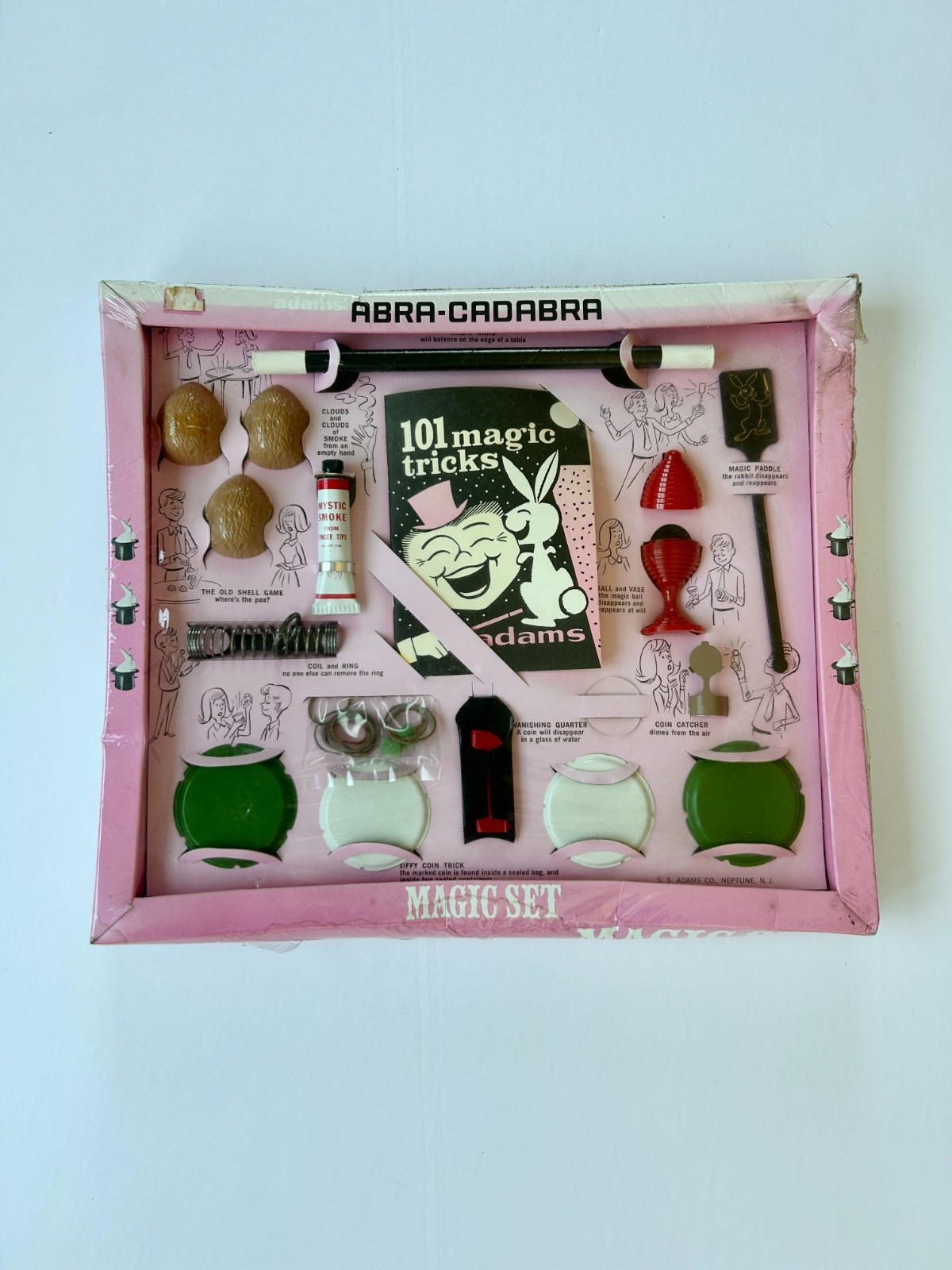 Vintage 1960s SS Adams Abra Cadabra Giant Magic set  Factory sealed