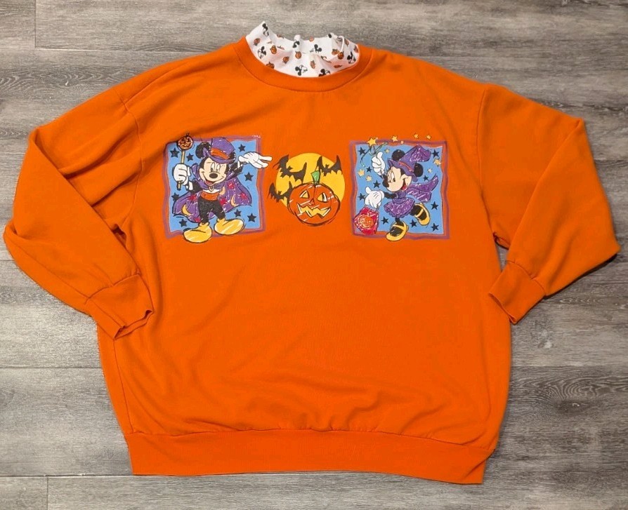 Vintage 90s Disney Halloween Sweatshirt  Mickey Vampire Minnie Witch Pumpkin XL 
