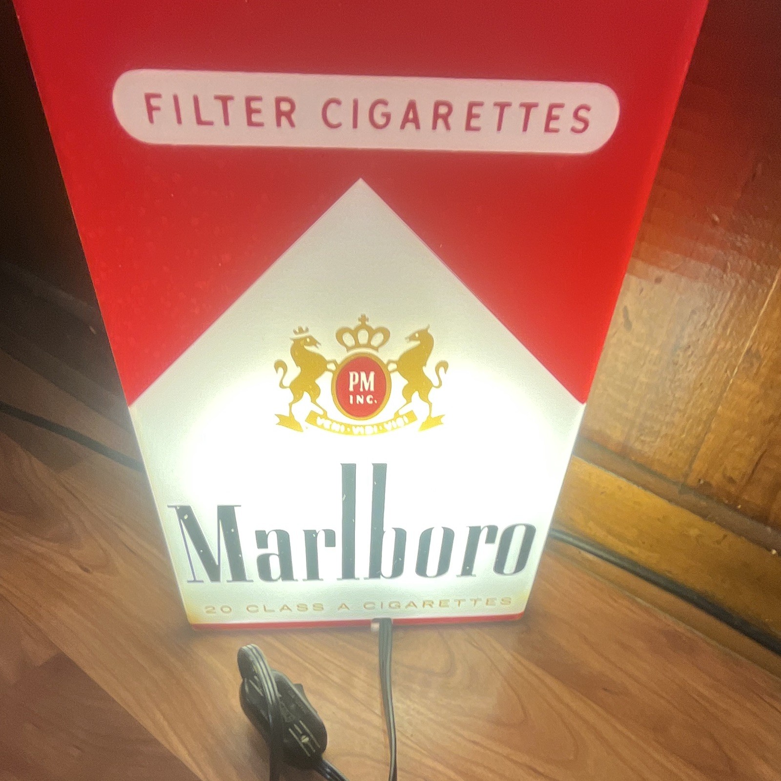 Marlboro Filter Cigarettes Lighted Advertising Sign Philip Morris Richmond VA