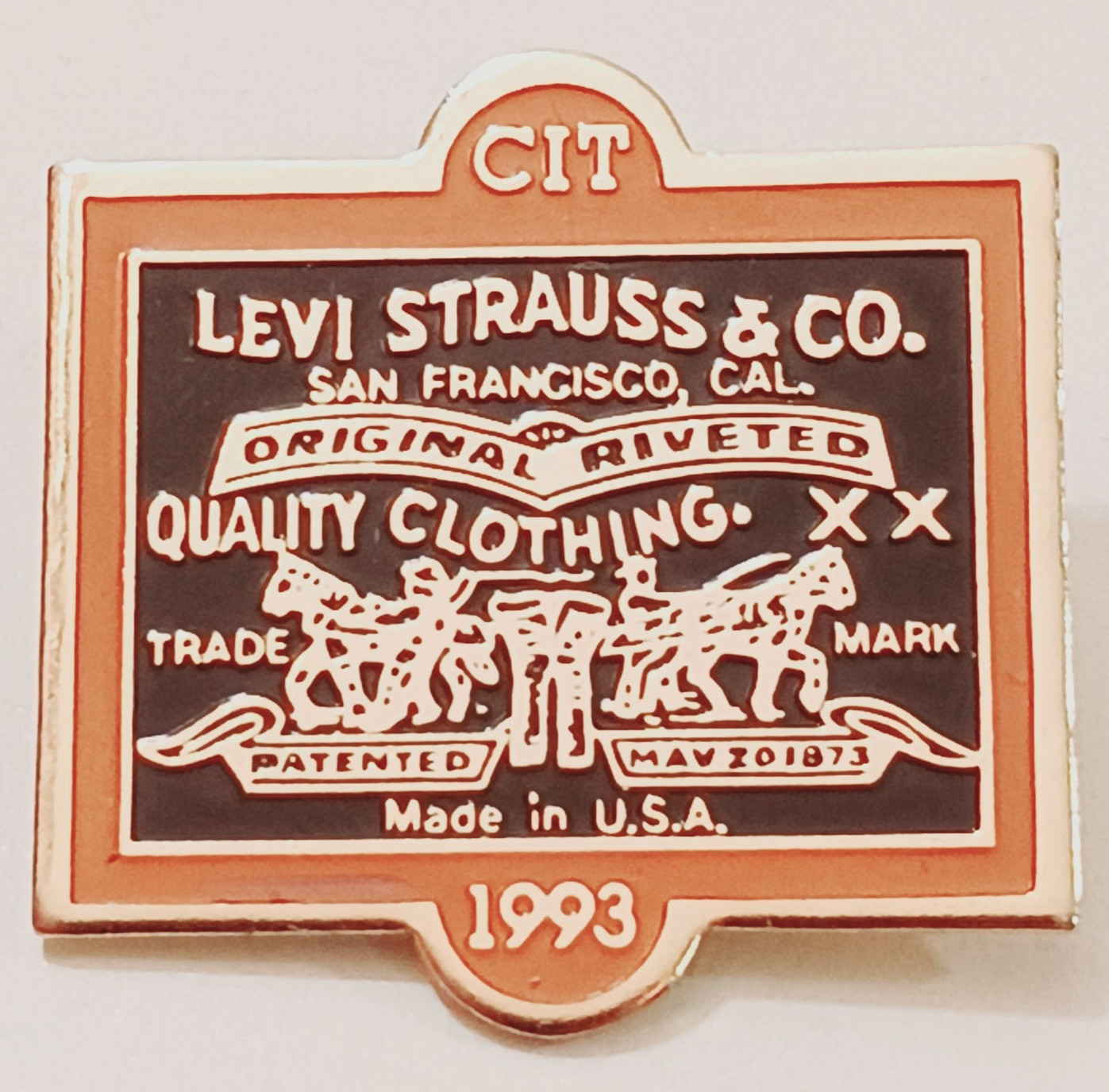 Vintage 1993 Levi Strauss CIT Employee Pin Two Horse Enamel Lapel Badge Vtg 90s