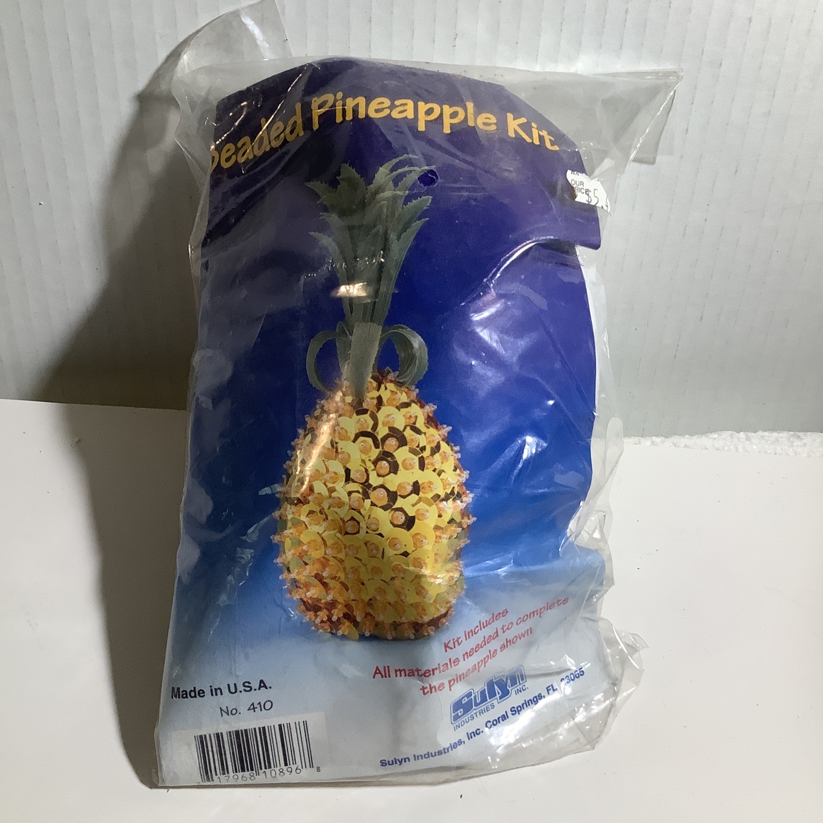 Vintage  Pineapple . Sulyn Bead Ornament Kit Ornament Ouch Pin Sequence