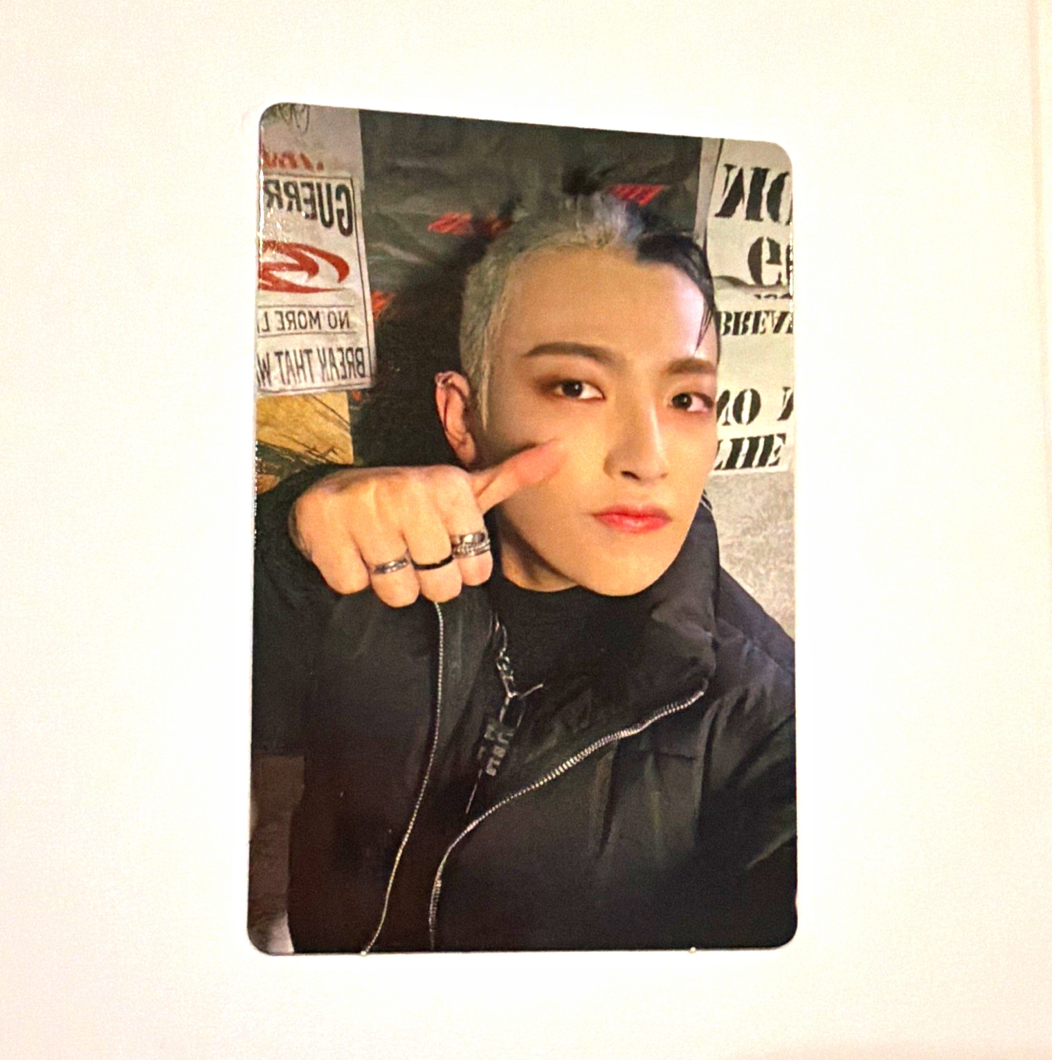 ATEEZ THE WORLD EP.1: MOVEMENT Official Photocard Hongjoong