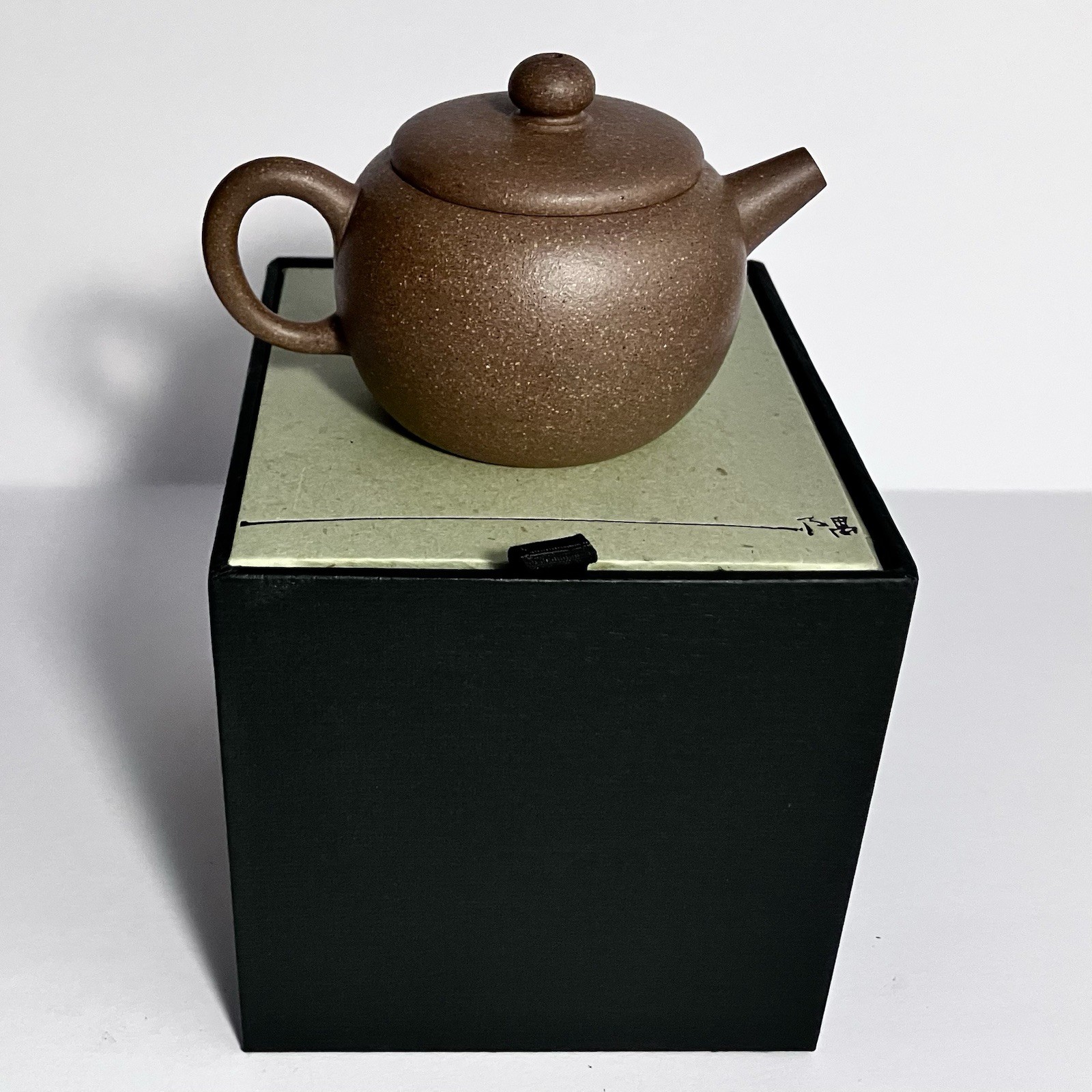 Miniature YIXING ZISHA Teapot / ORIGINAL PADDED BOX / Handmade by MASTER POTTER