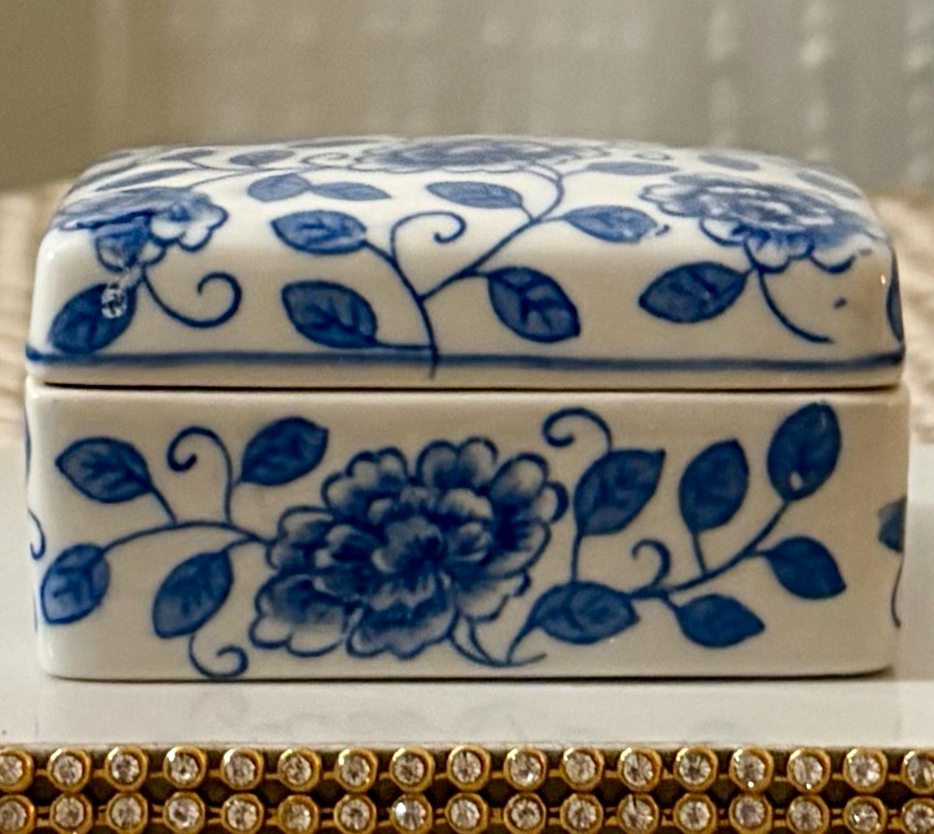 Vintage Andrea by Sadek Blue White Floral Porcelain Trinket Box Thailand