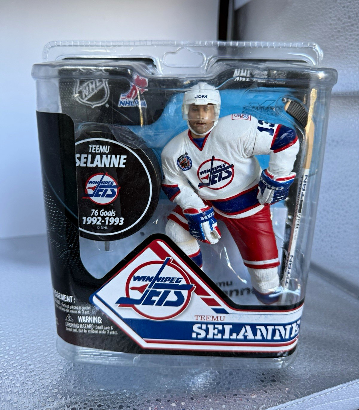 McFarlane's Sportspicks NHL Series 32 Teemu Selanne Jets Figure Unopened