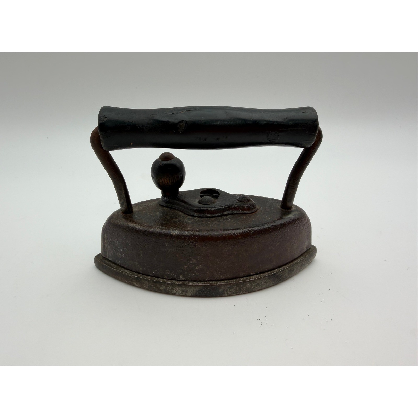 Antique Dover No 902 Sad Iron Cast Iron Removable Wood Handle Primitive Decor