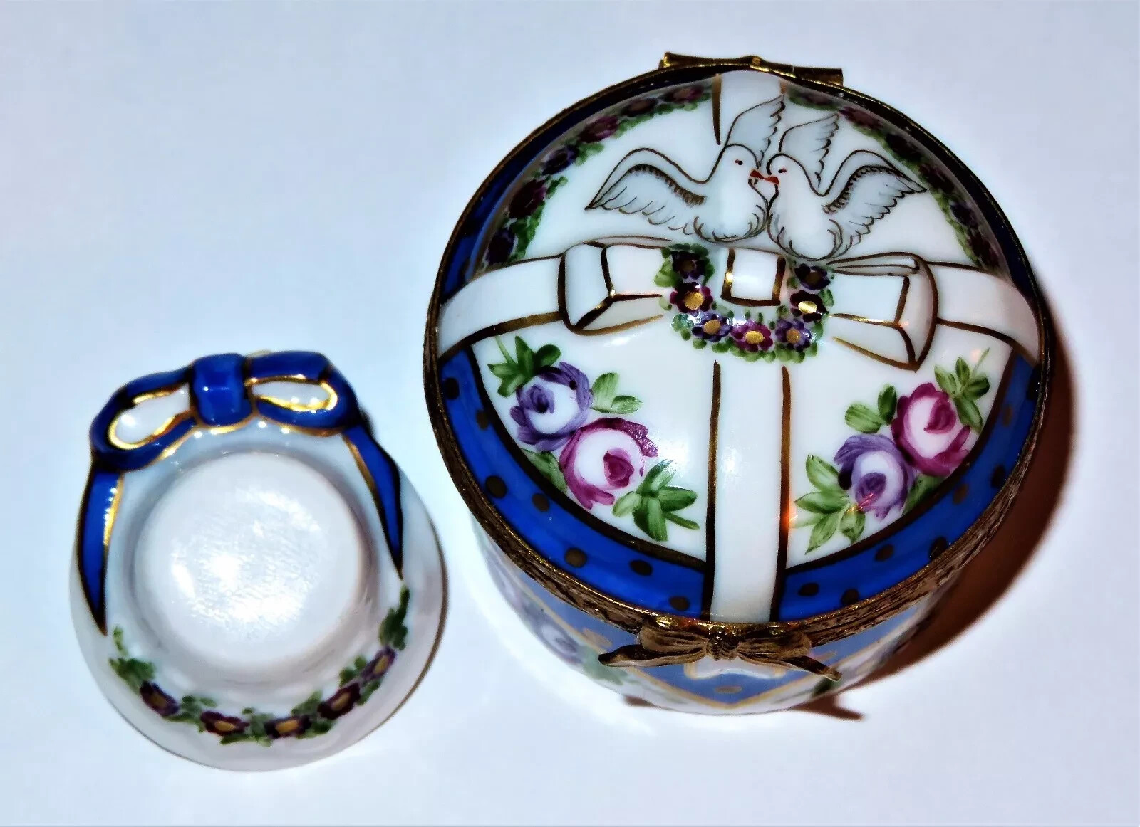 LIMOGES FRANCE BOX~HAT BOX & HAT~ DOVES & RIBBON & FLOWERS ~SEVRES ROSES~ BIRDS