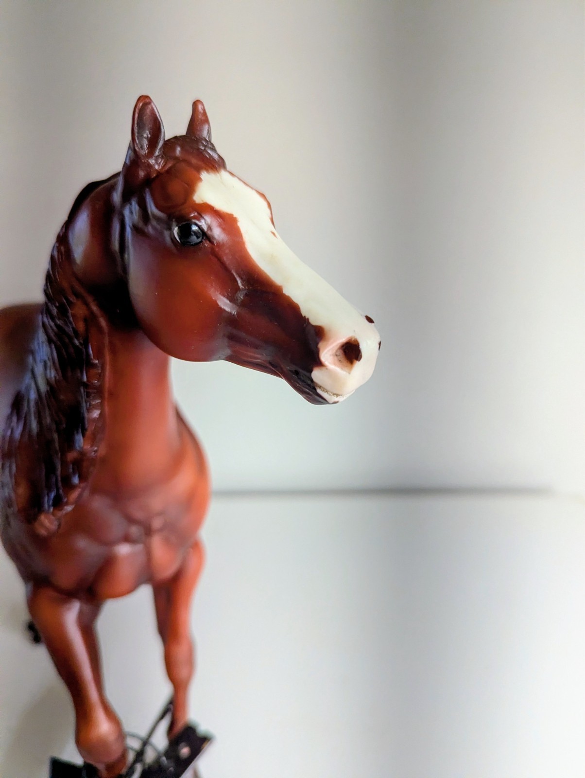 Breyer Tradional #595 Smart Chic Olena PRE-OWNED Matte Chestnut/Sorrel w/ Brand