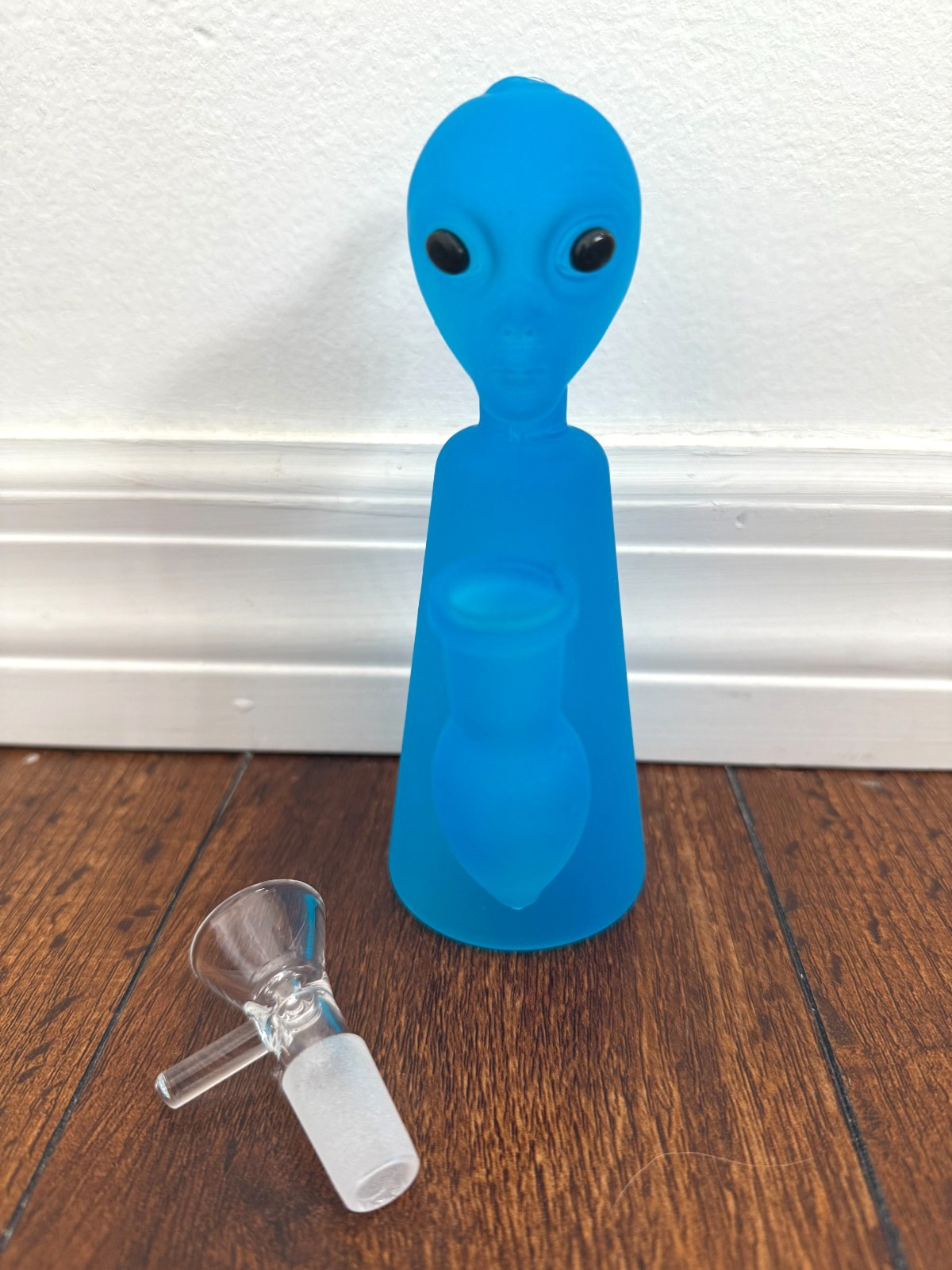 6.25” Premium Glass Water Pipe Alien Blue 14mm