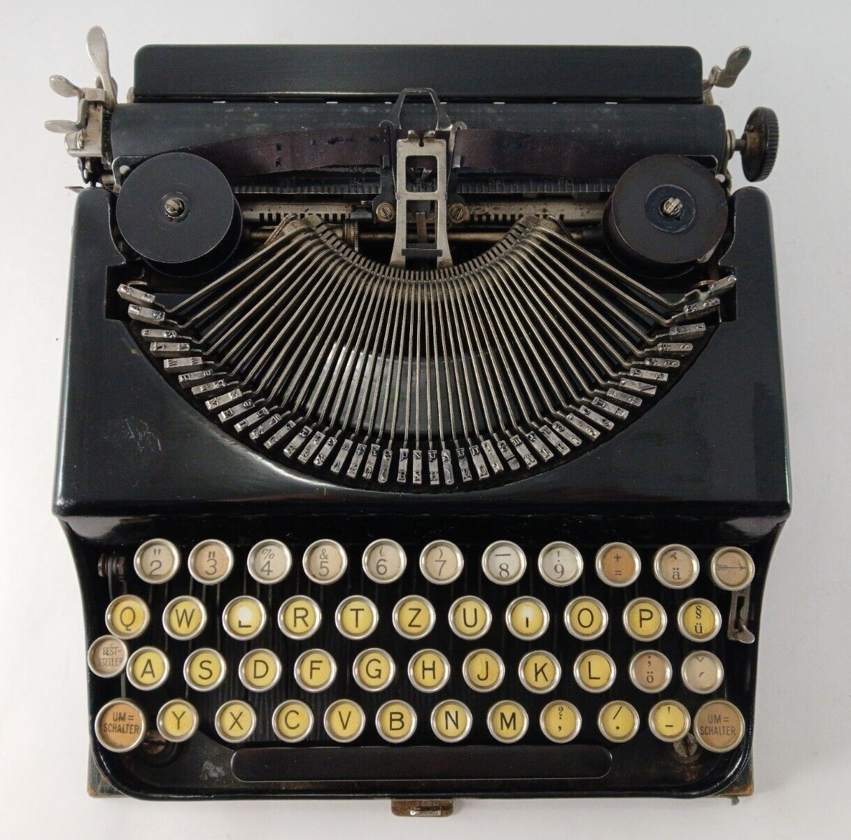 VTG Antique 1920\'s Remington Portable Typewriter w/ German Type Keys WORKS Rare