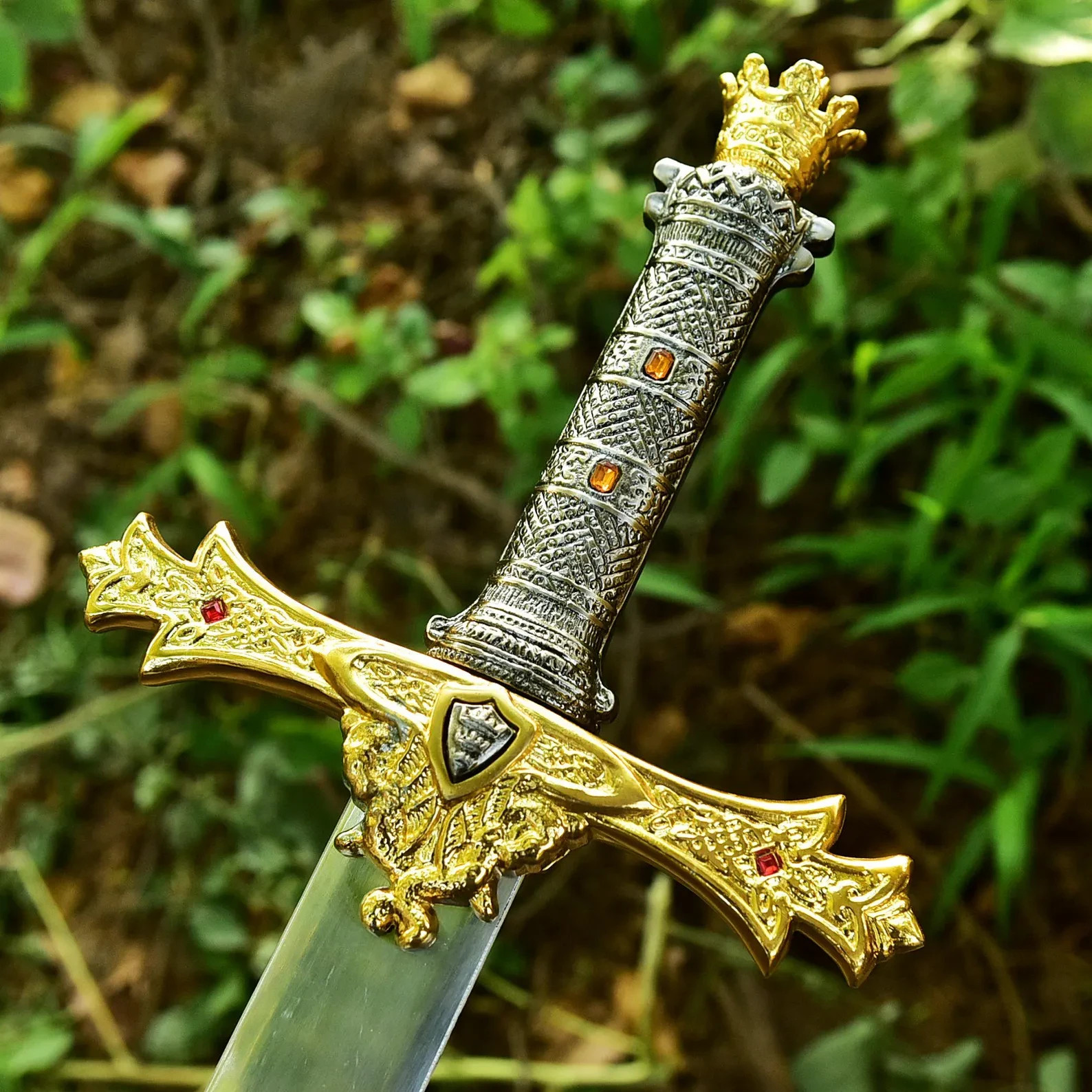 Hand Forged Damascus Crown Sword Medieval Royal Knight Sword with Scabbard