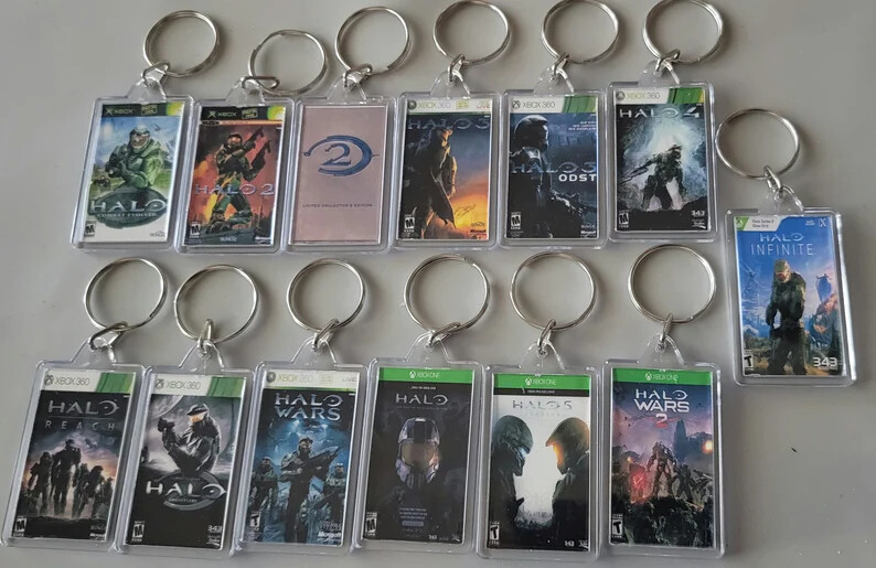 Halo Series Xbox | 360 | One | Series X Game Art Keychain Pendant (Front & Back)