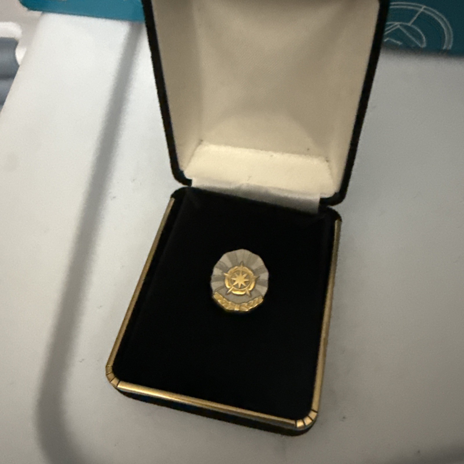 US NATIONAL INTELLIGENCE EXCEPTIONAL ACHIEVEMENT MEDAL LAPEL DNI ODNI NICA IC