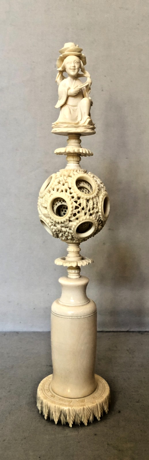 Antique Chinese Hand Carved Puzzle Boll.