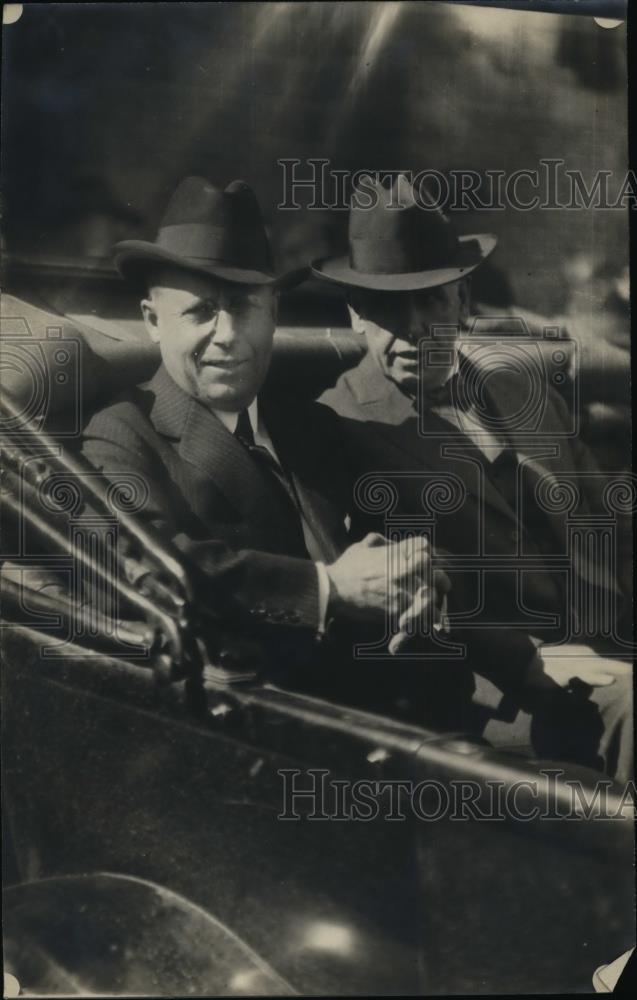 1920 Press Photo Governor Coix ina auto at Weiser Idaho