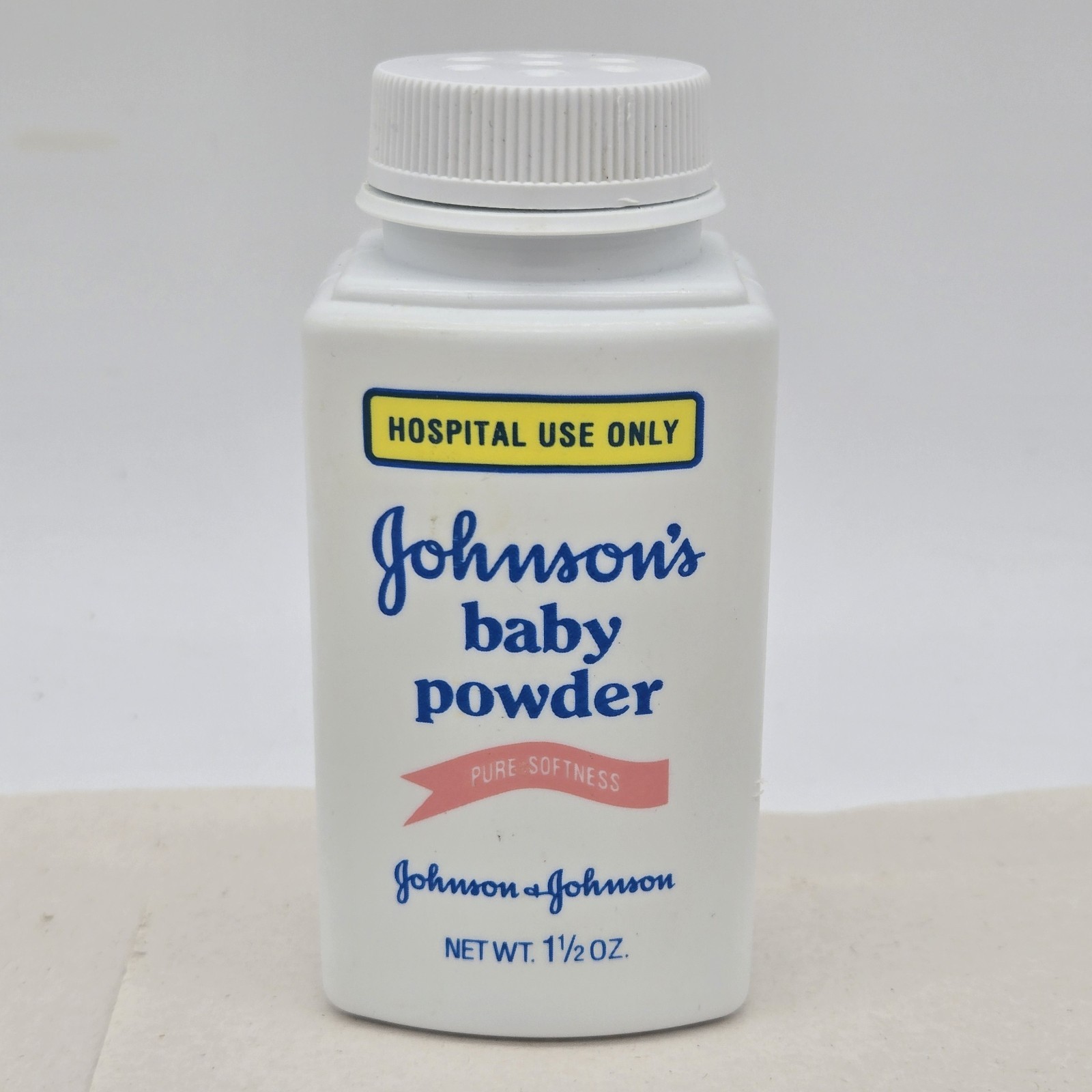 Vtg Johnsons Baby Powder Hospital Use Only Package 1.5 oz Travel Size Movie Prop