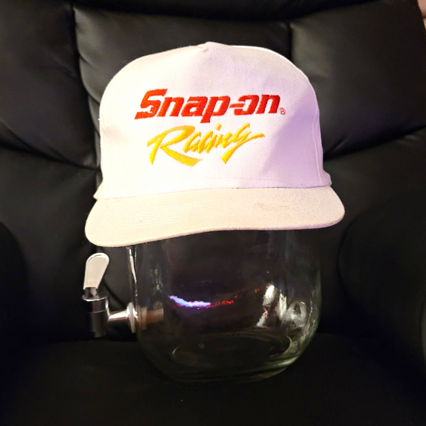 Vintage Snap-on Racing White Adjustable Snapback Hat Cap w/ Green Under Brim