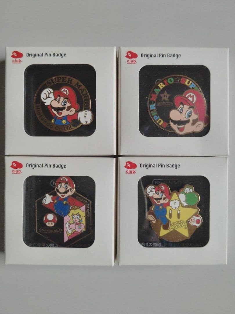 Club Nintendo Super Mario Pin Badge Set 4 Types Complete Boxed New