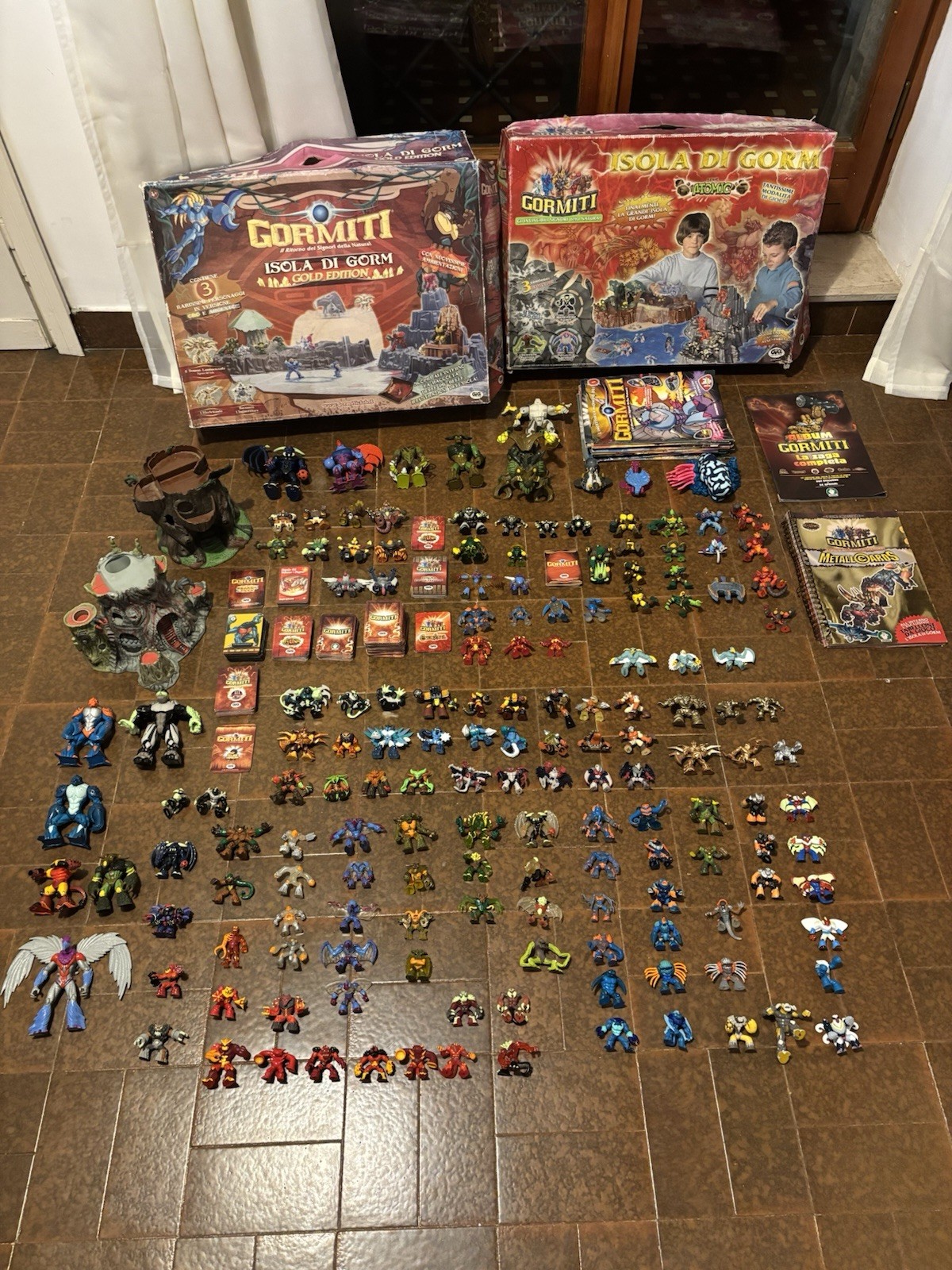 Gormiti Various Series Huge Lot 150 Accessory Figures Island Album Magazine Cards