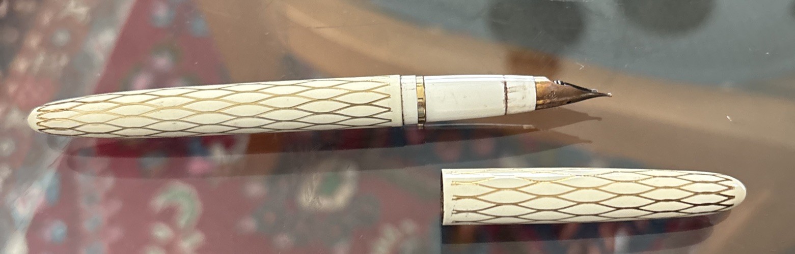 Sheaffer Lady Skripsert Fountain Pen, Gold on White, Tulle Vintage