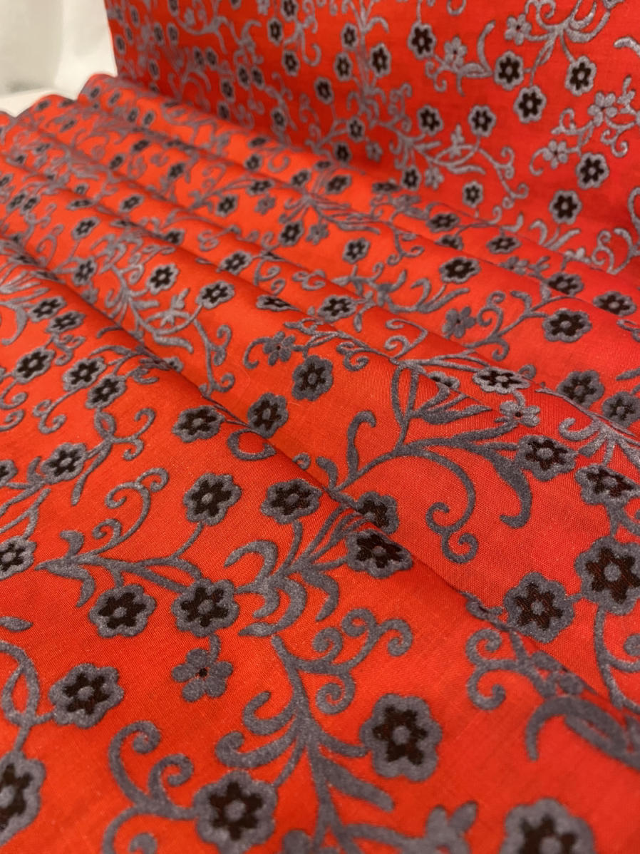 Vtg Cotton Fabric FLOCKED Heavily RED Silver Gray Black Flowers Vines 44x2yd+13 Vtg Cotton Fabric FLOCKED Heavily RED Silver Gray Black Flowers Vines 44x2yd+13