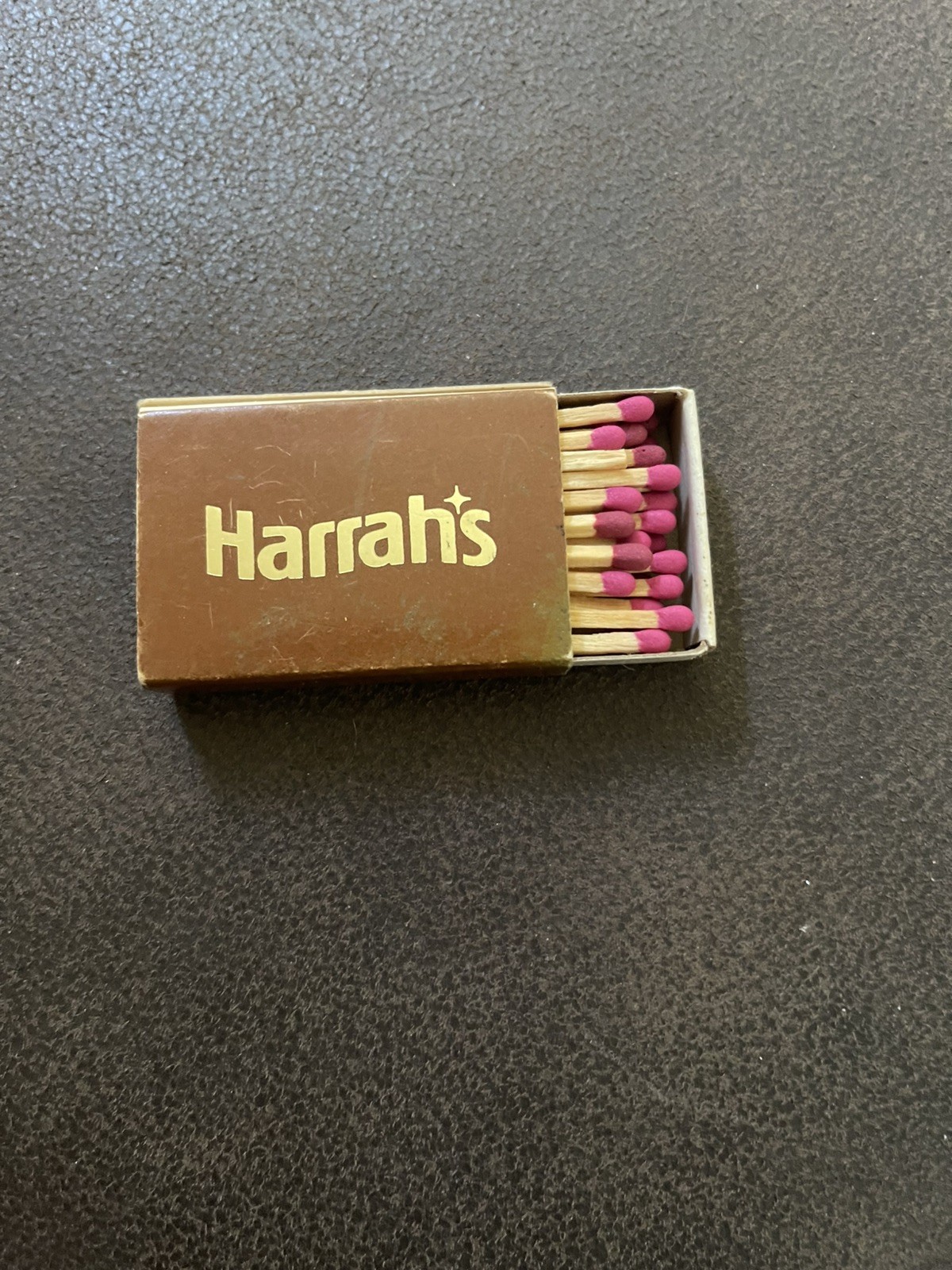 VINTAGE Harrah\'s Hotel Casino Headliner Room Reno, Nevada match box 