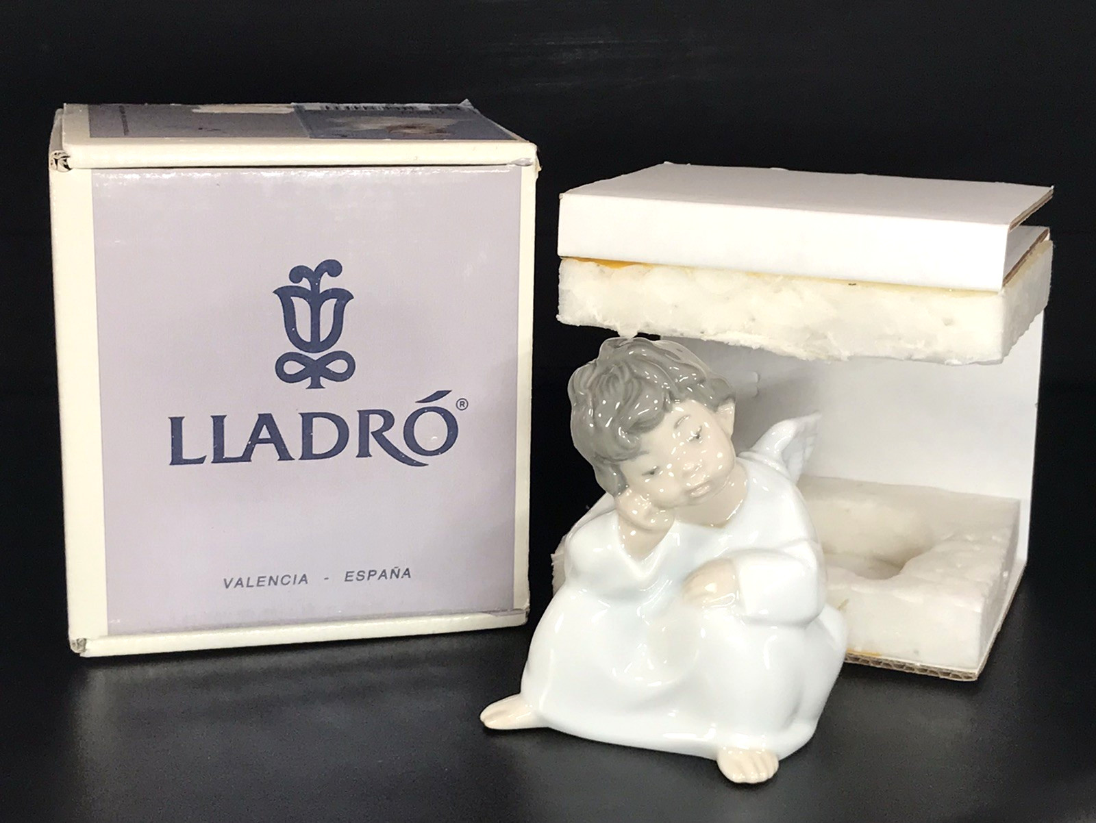 LLADRO ANGEL THINKING FIGURINE 4539 GLOSSY PORCELAIN w/ BOX