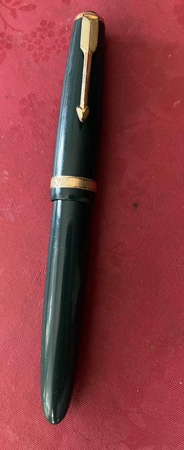 VINTAGE PARKER  DUOFOLD FOUNTAIN PEN IN DARK GREEN 14ct Waterman’s Nib