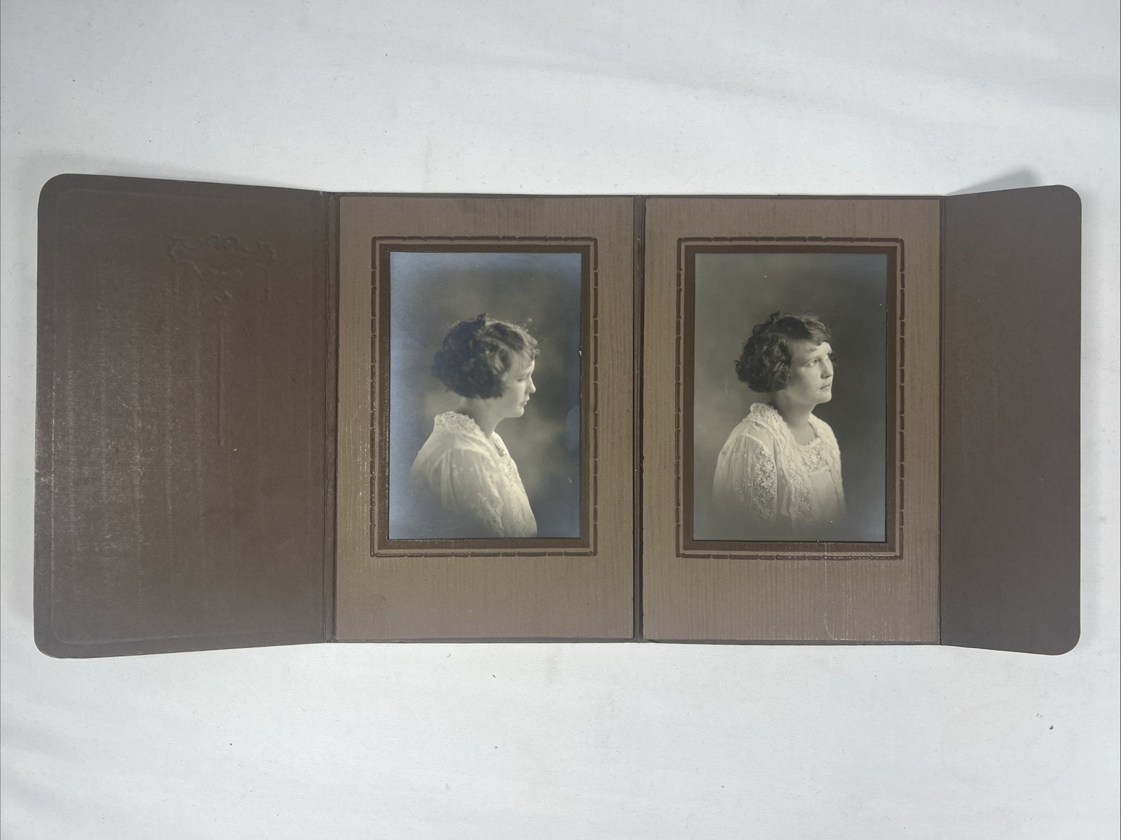 Antique 1920\'s Double Studio Portrait Photo Folder Sepia Woman Art Deco Frame