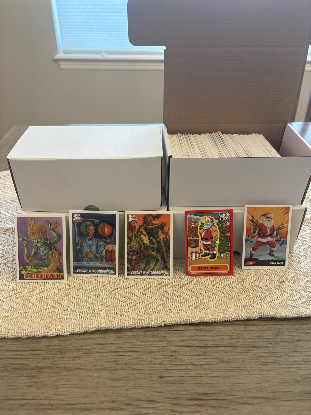 2026 Topps Mars Attacks XMAS 1400+ Card Lot Base Characters Short Print Santa