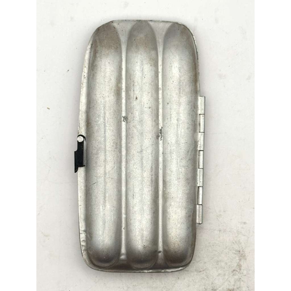Vintage Ribbed Metal Cigar Case Silver Tone Hinged 3-Channel Tobacciana